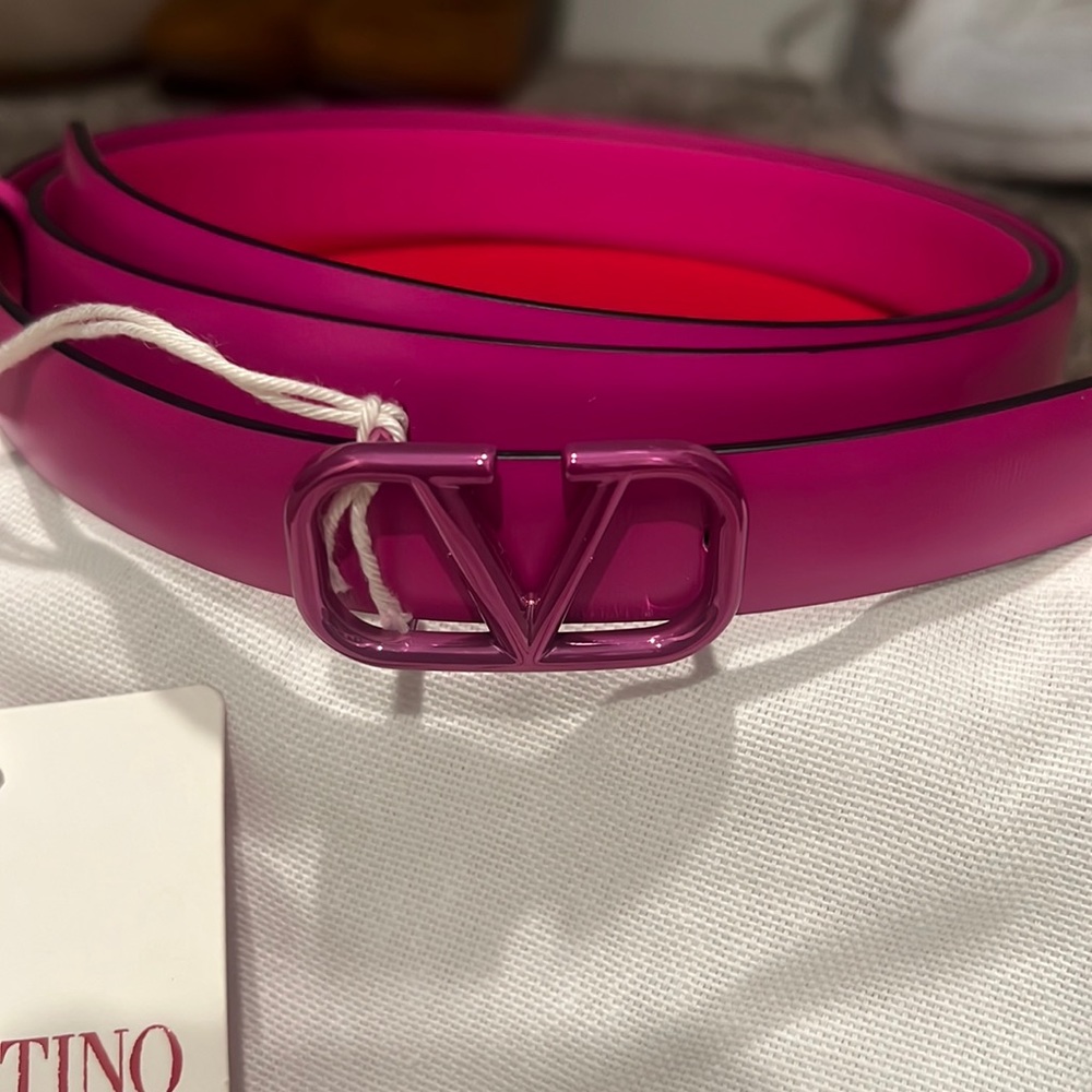 VALENTINO hot pink women’s belt